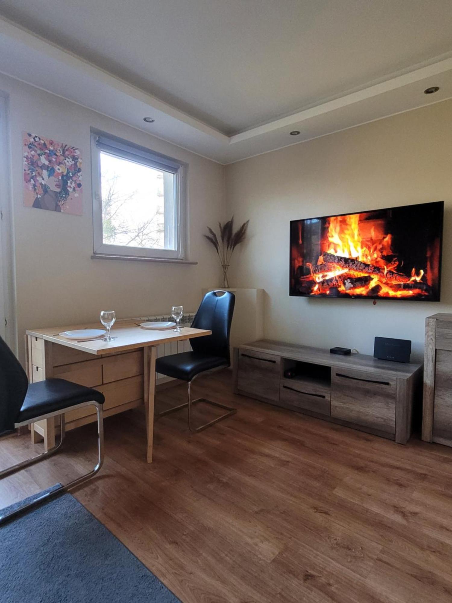 Apartament Apartament Pod Szczesliwa 13